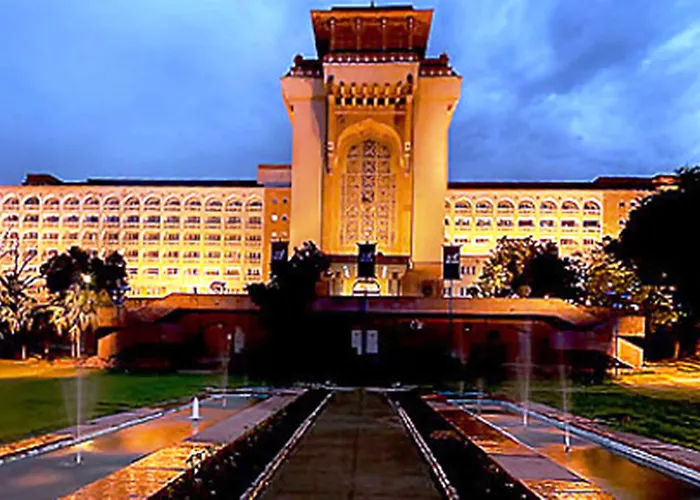 Lajpat Nagar Hotel