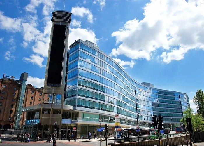 Hotels in Manchester Piccadilly: Discover the Best Accommodations in the Heart of the City